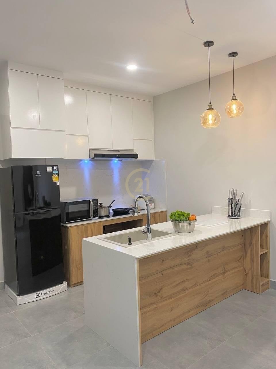 0 LUXERY ONE BEDROOM FOR RENT