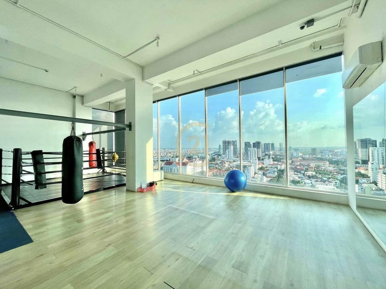 LUXERY STUDIO ROOM FOR RENT