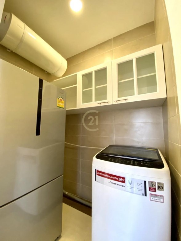 Nice 3 bedroom for rent in bkk1 area with fully furniture.