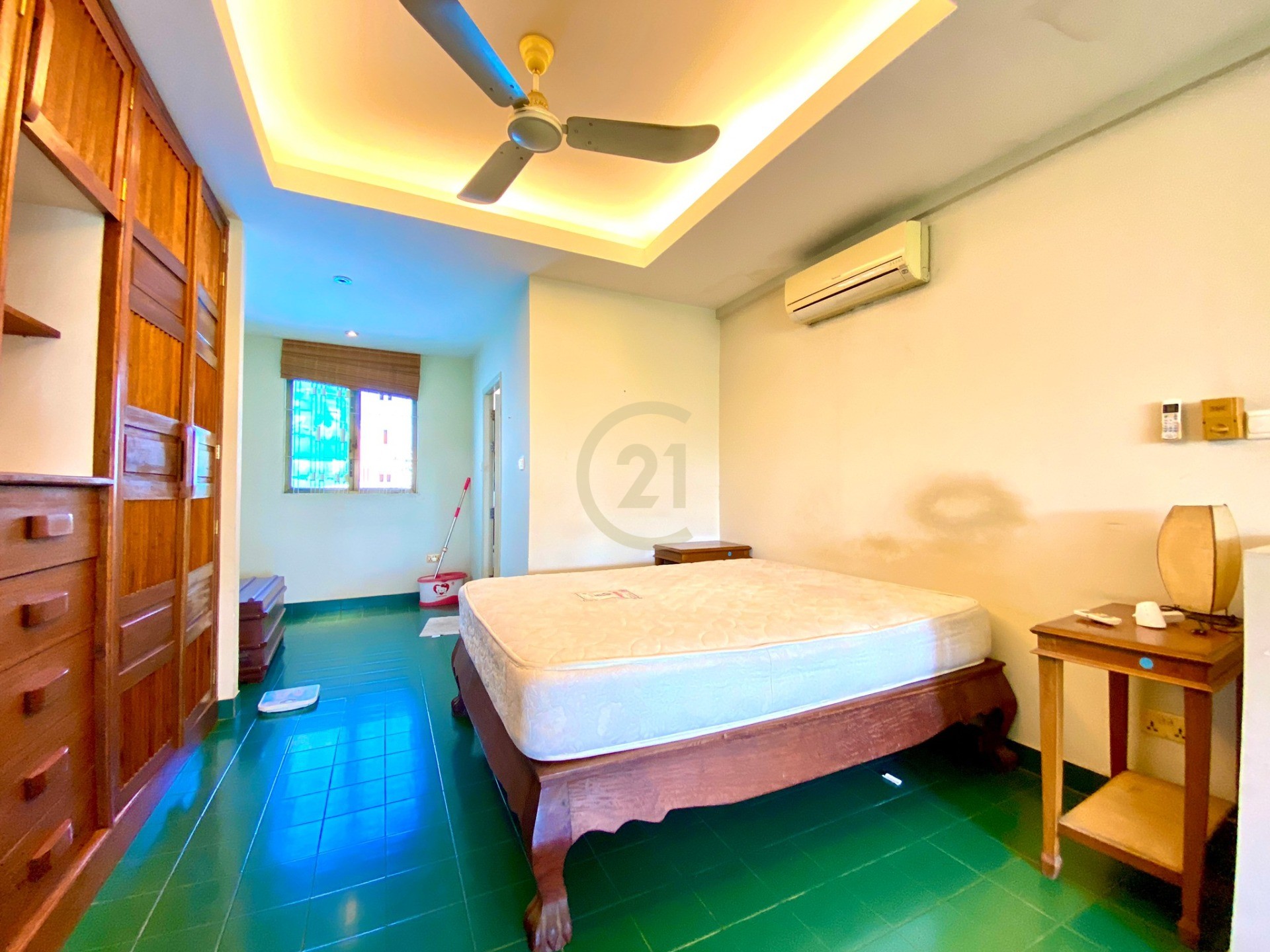 Townhouse two bedroom for rent