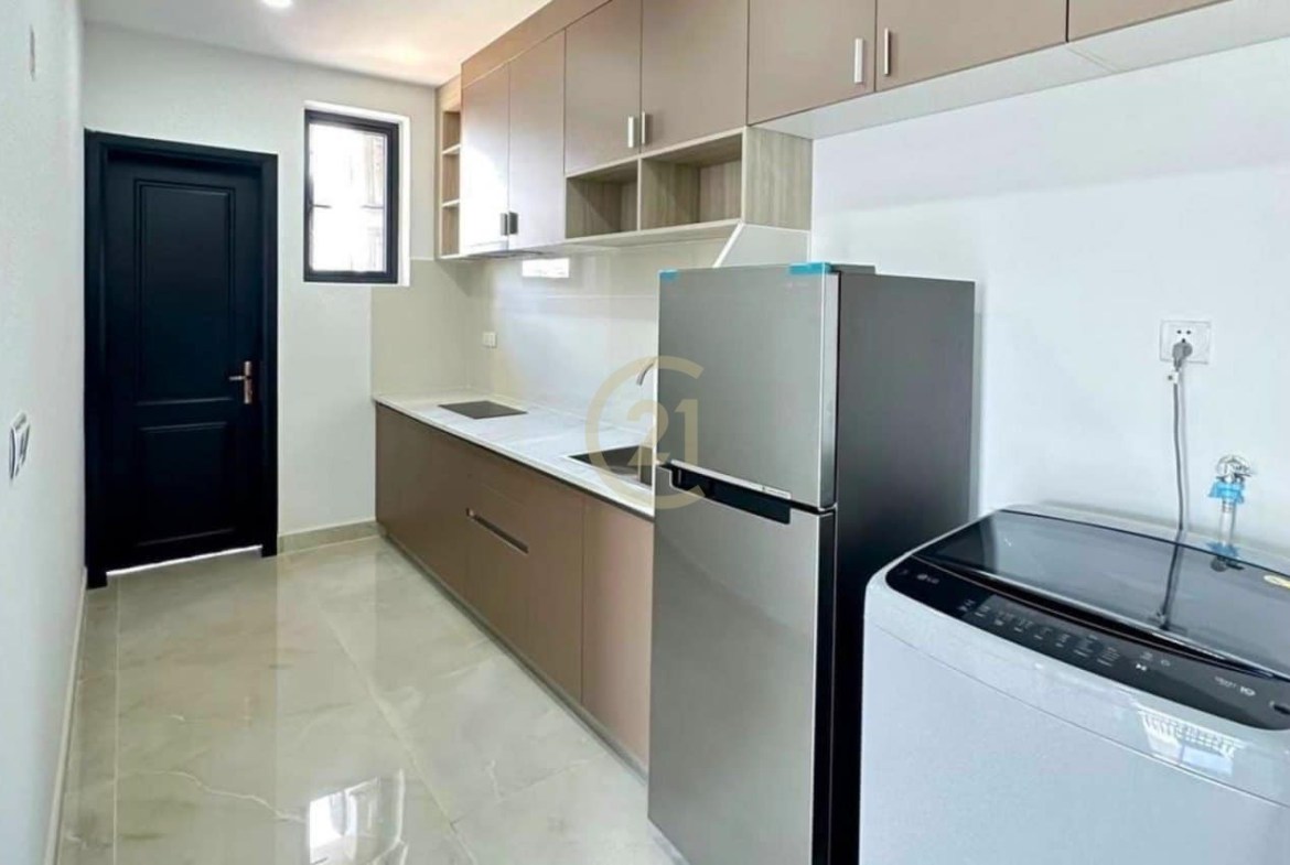 Brand New 1 Bedroom Apartment with Fully furnished