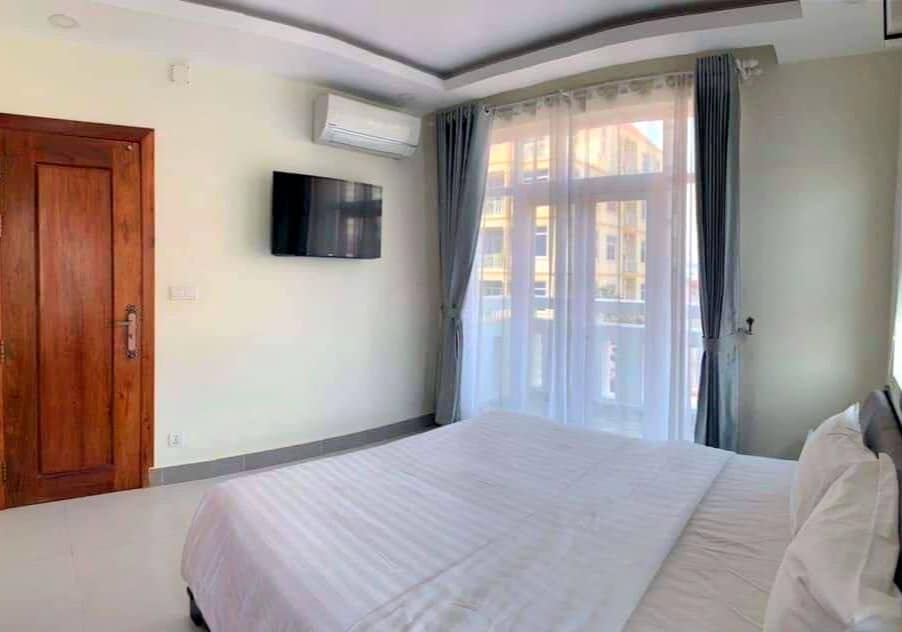 Apartment for rent near Tuol Tom Pong Phnom Penh