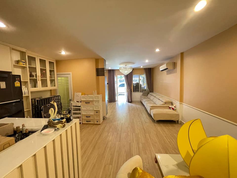 LC2 Villa for rent with fully furniture.