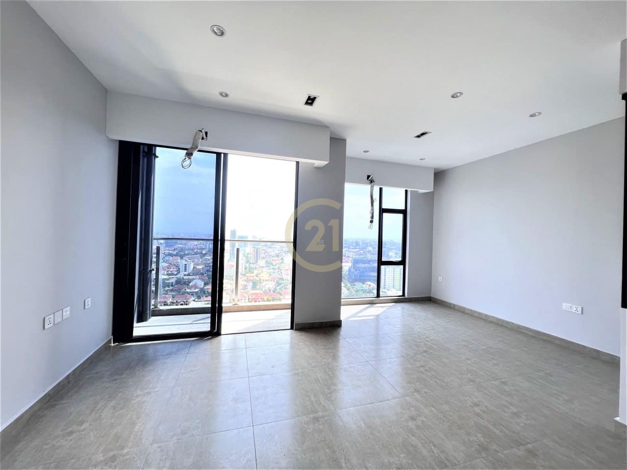 406558351_6796131257101280_148097657441662571_n Condo for sale in tk, Good for invest.