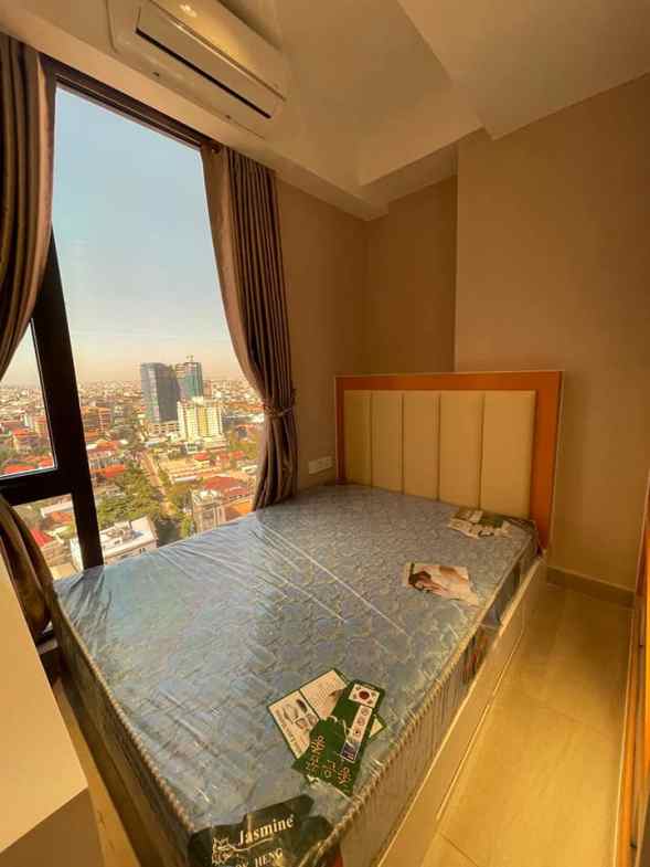 Brand new Condo for rent with fully furniture.