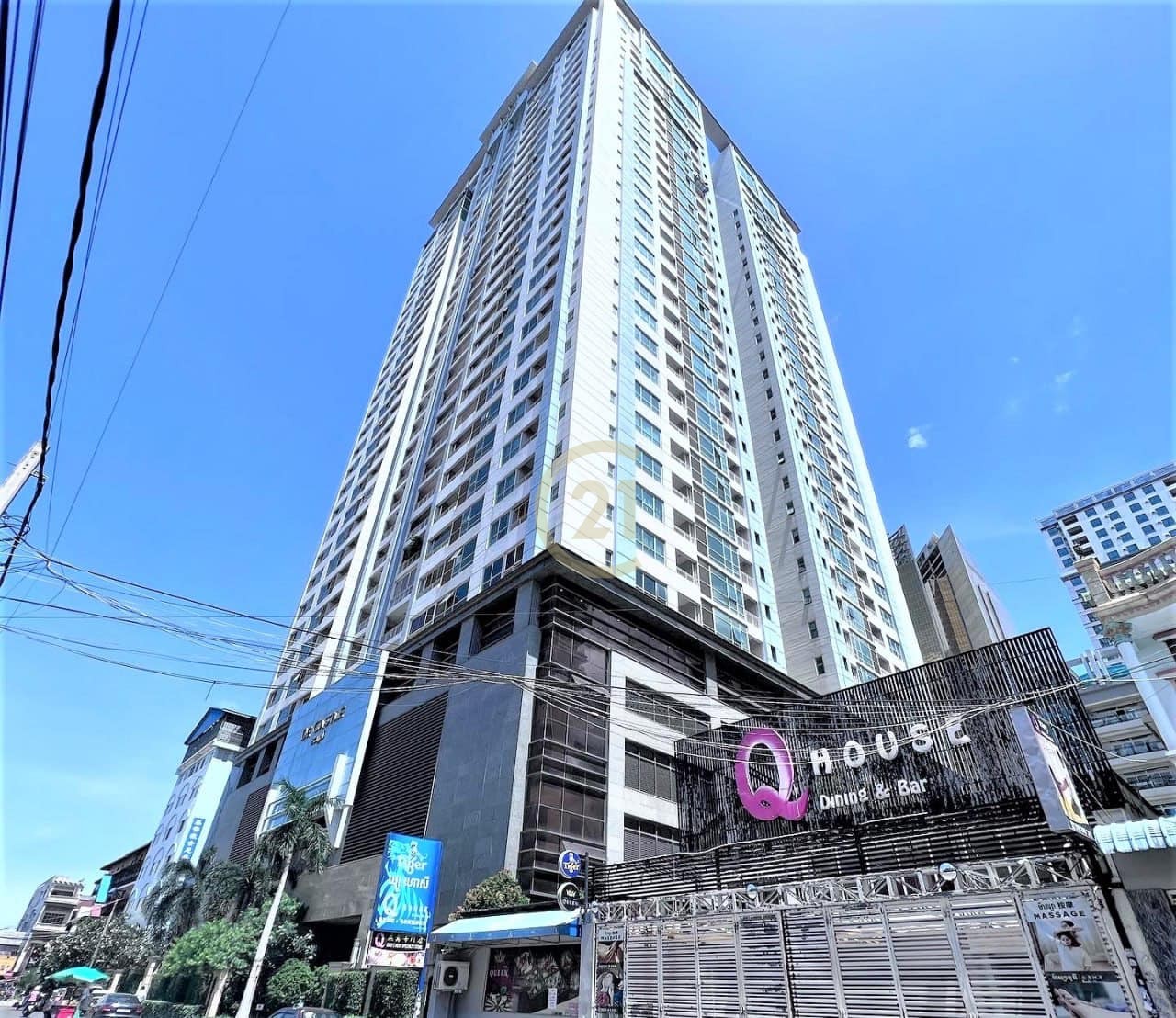 Condo for sale with fully furniture in Bkk1