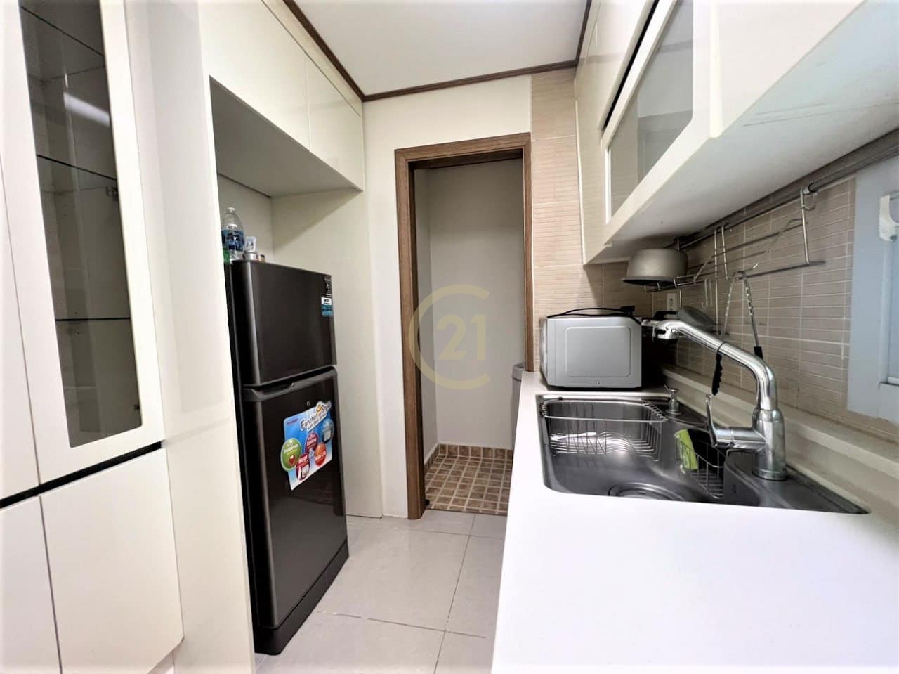 Condo for sale with fully furniture in Bkk1