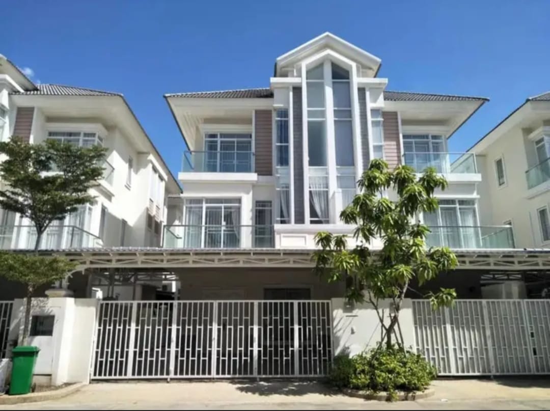 Fully furnished Villa for rent