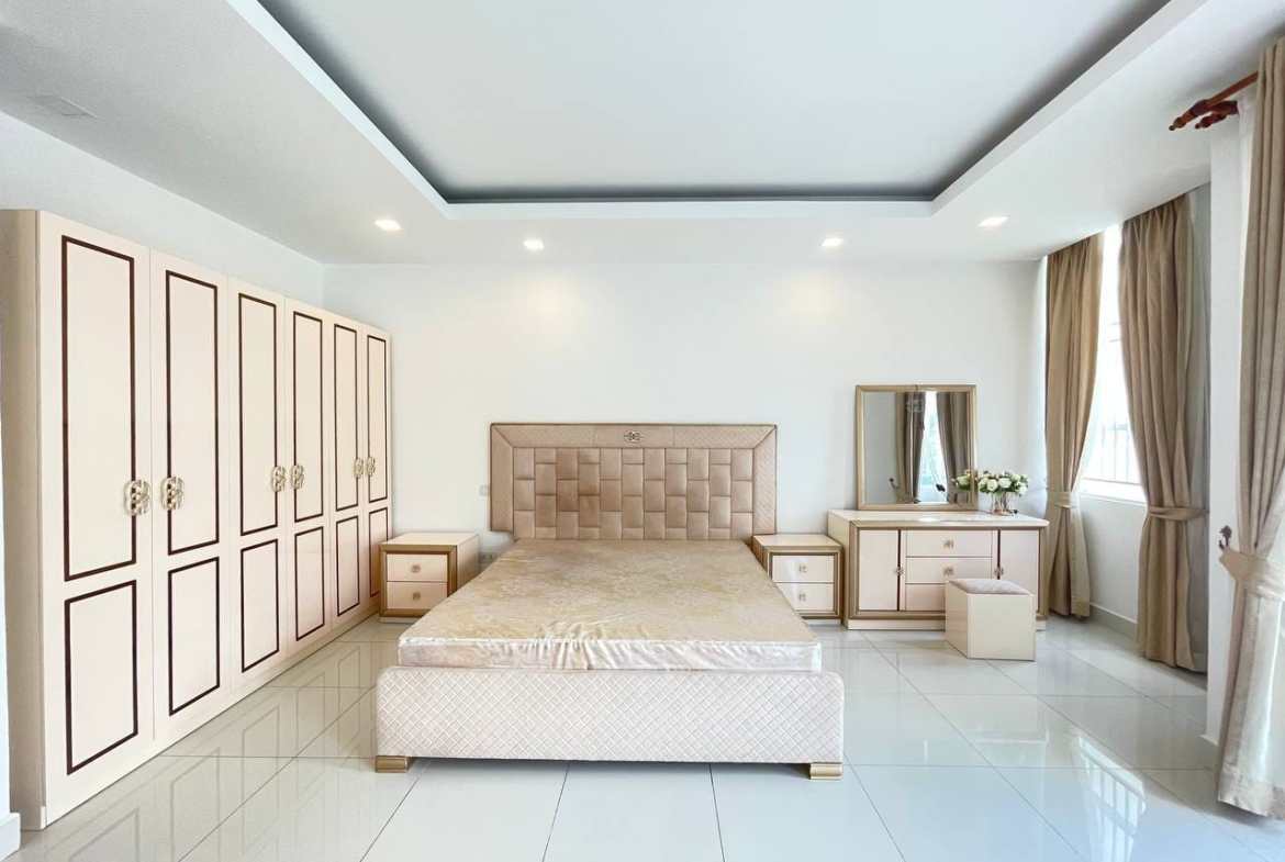 Fully furnished Villa for rent