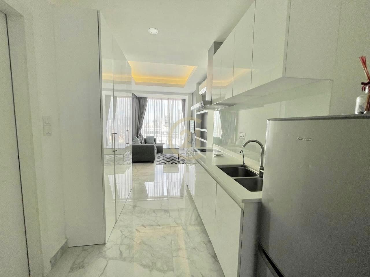 LUXERY STUDIO ROOM FOR RENT