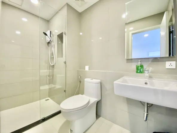 MODERN TWO BEDROOM FOR RENT