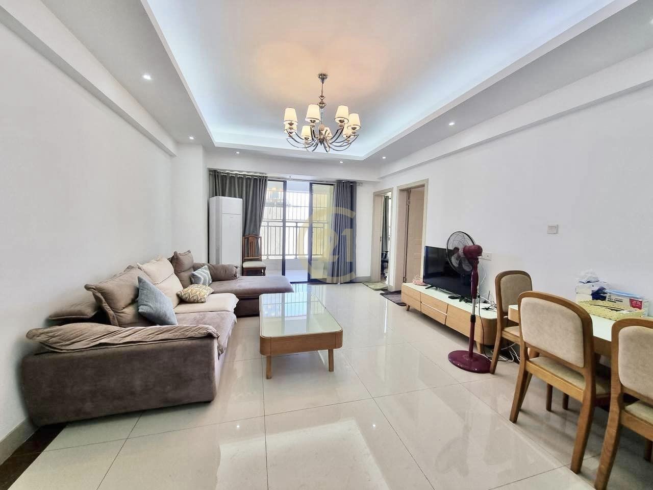 8 MODERN TWO BEDROOM FOR RENT