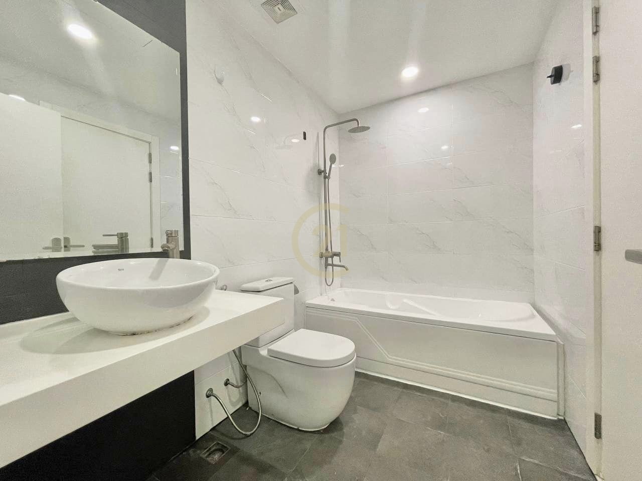 LUXERY STUDIO ROOM FOR RENT