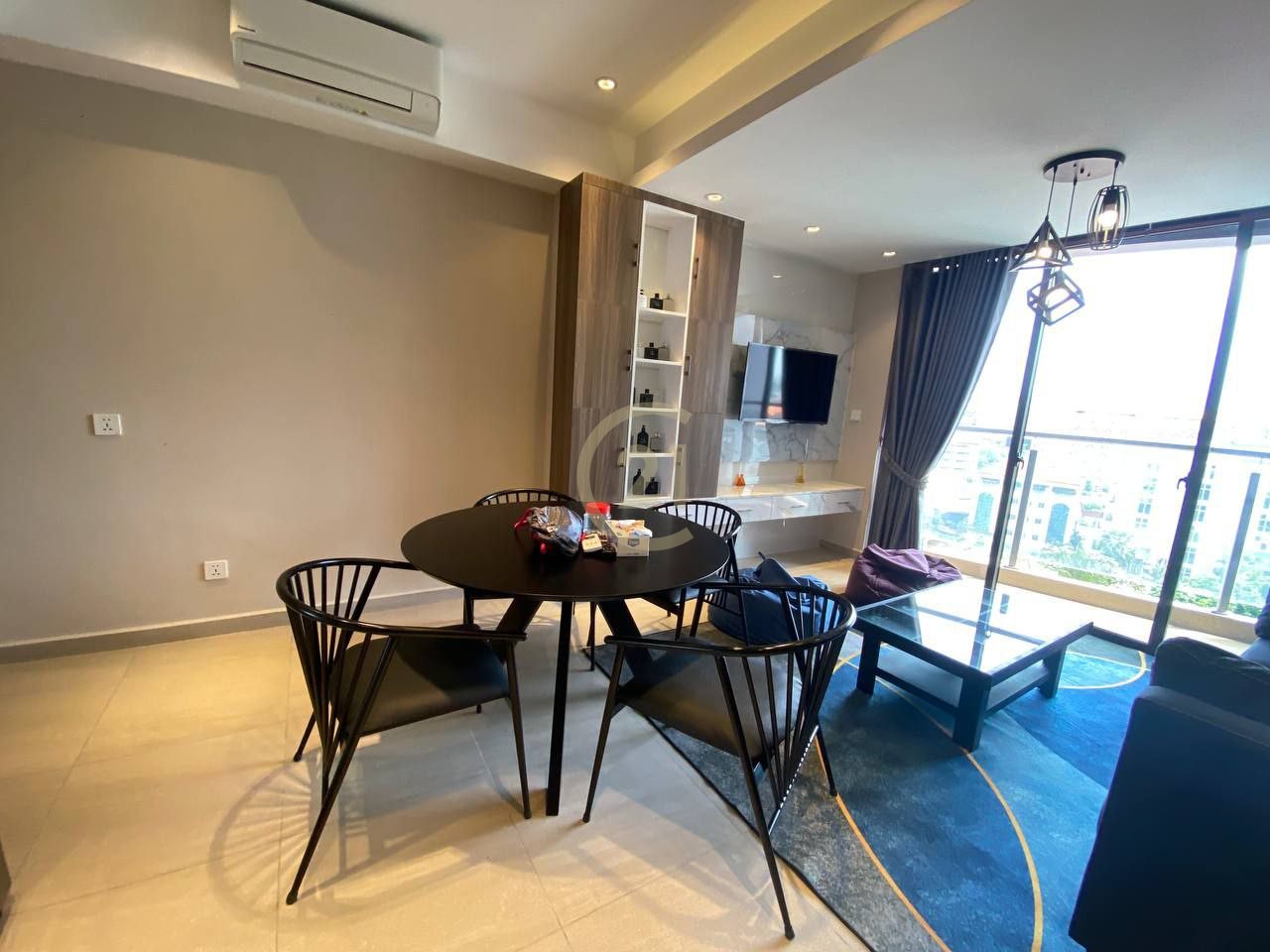 Nice three bedrooms for rent at TK