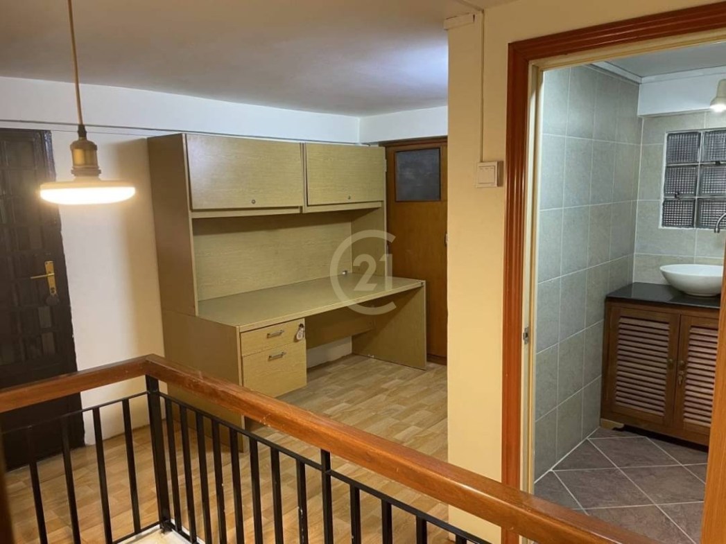 For lease: 2-bedroom shophouse situated in the prestigious BKK3 area