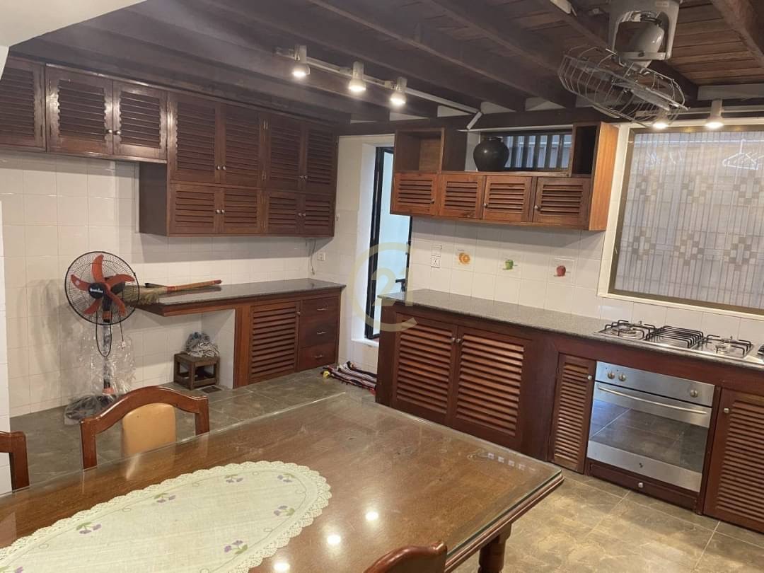 For lease: 2-bedroom shophouse situated in the prestigious BKK3 area