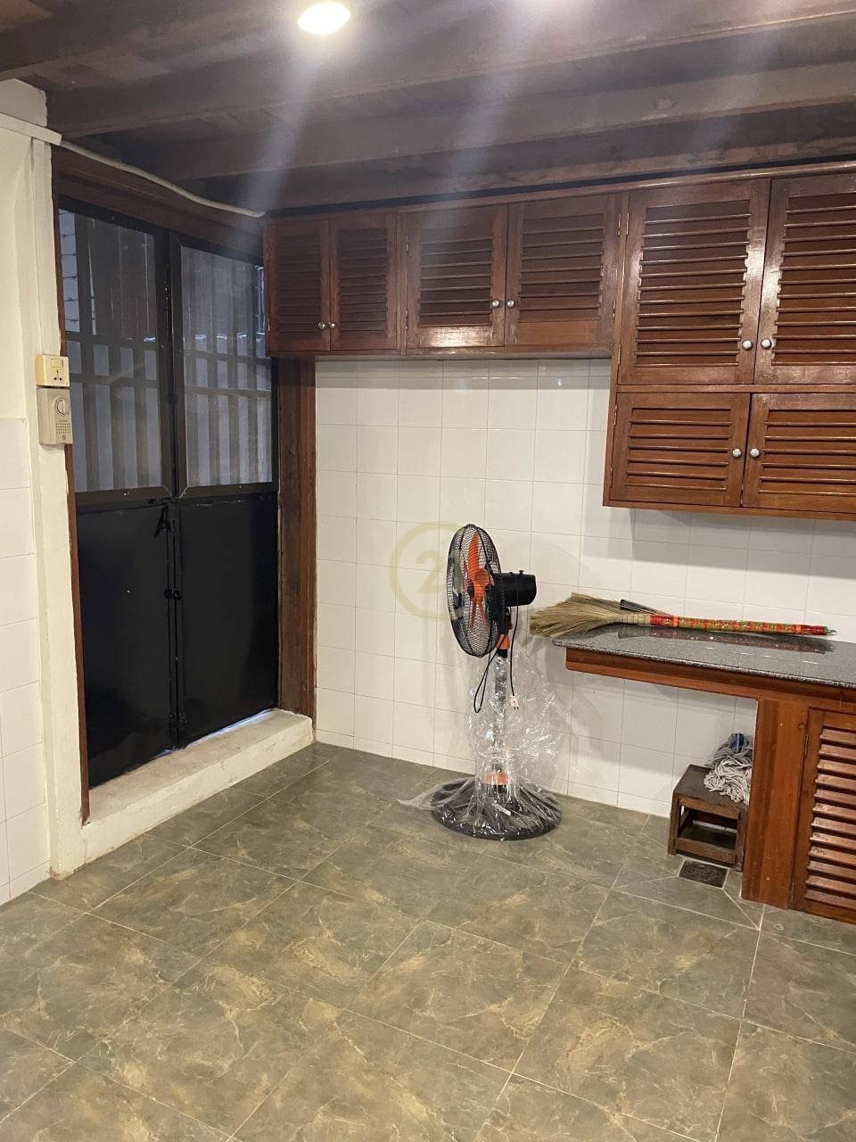 For lease: 2-bedroom shophouse situated in the prestigious BKK3 area