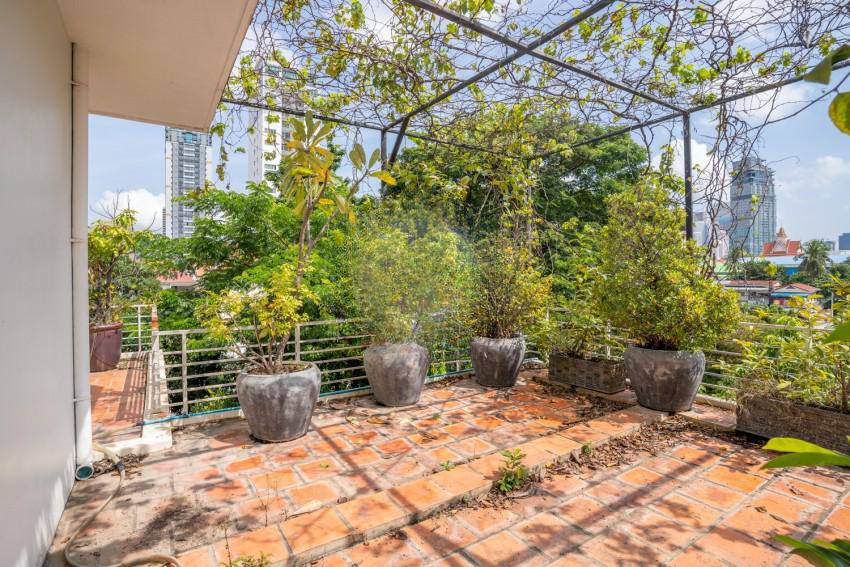 IMG_3866 Hotel Building for Rent in Prime Location BKK1