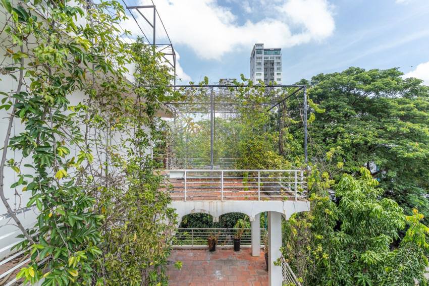 IMG_3868 Hotel Building for Rent in Prime Location BKK1