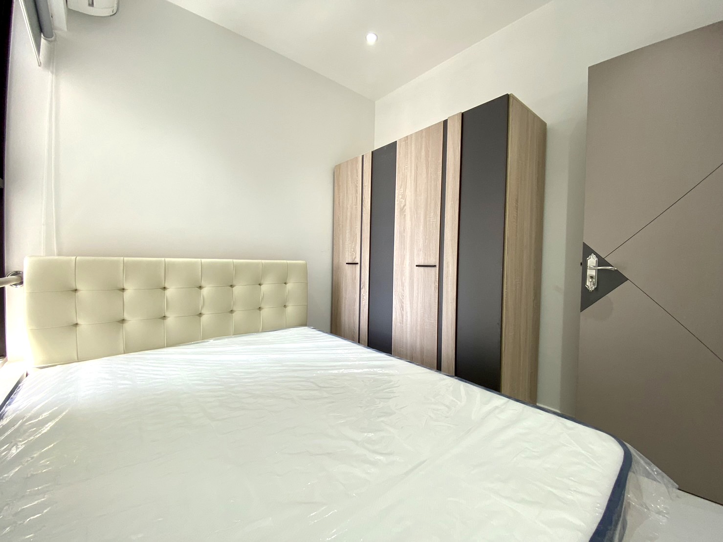 Brand new two bedroom for rent with fully furnished
