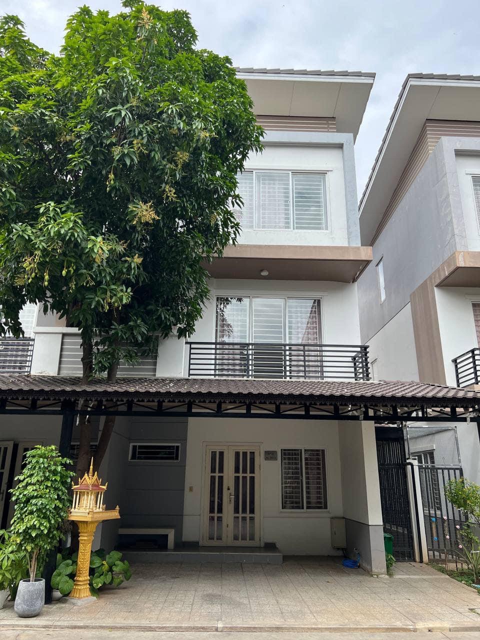 Nice villa for rent at Peng hout