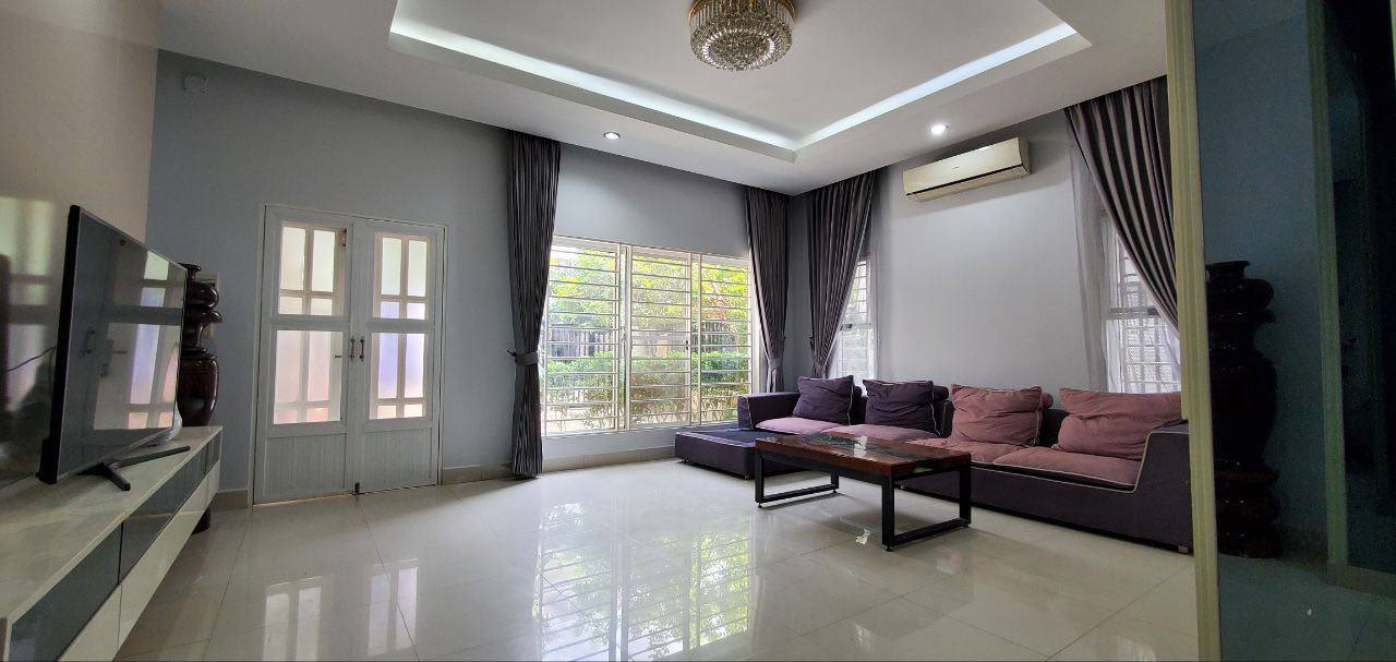 Nice Link-villa for rent