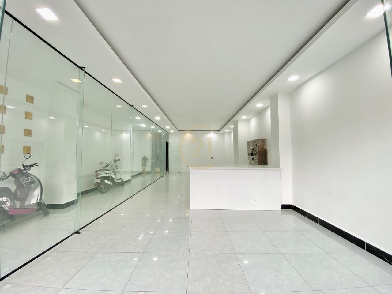 Shophouse for rent only $900 per month