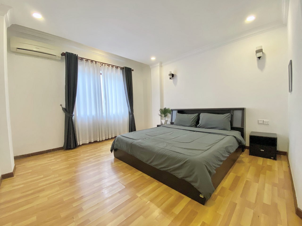 ed22f4cb-a895-4358-8f4d-3383894d2160