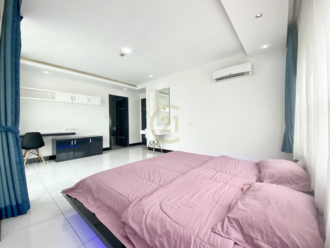 photo_1_2023-12-13_14-27-46 Three Bedrom for rent at BKK3
