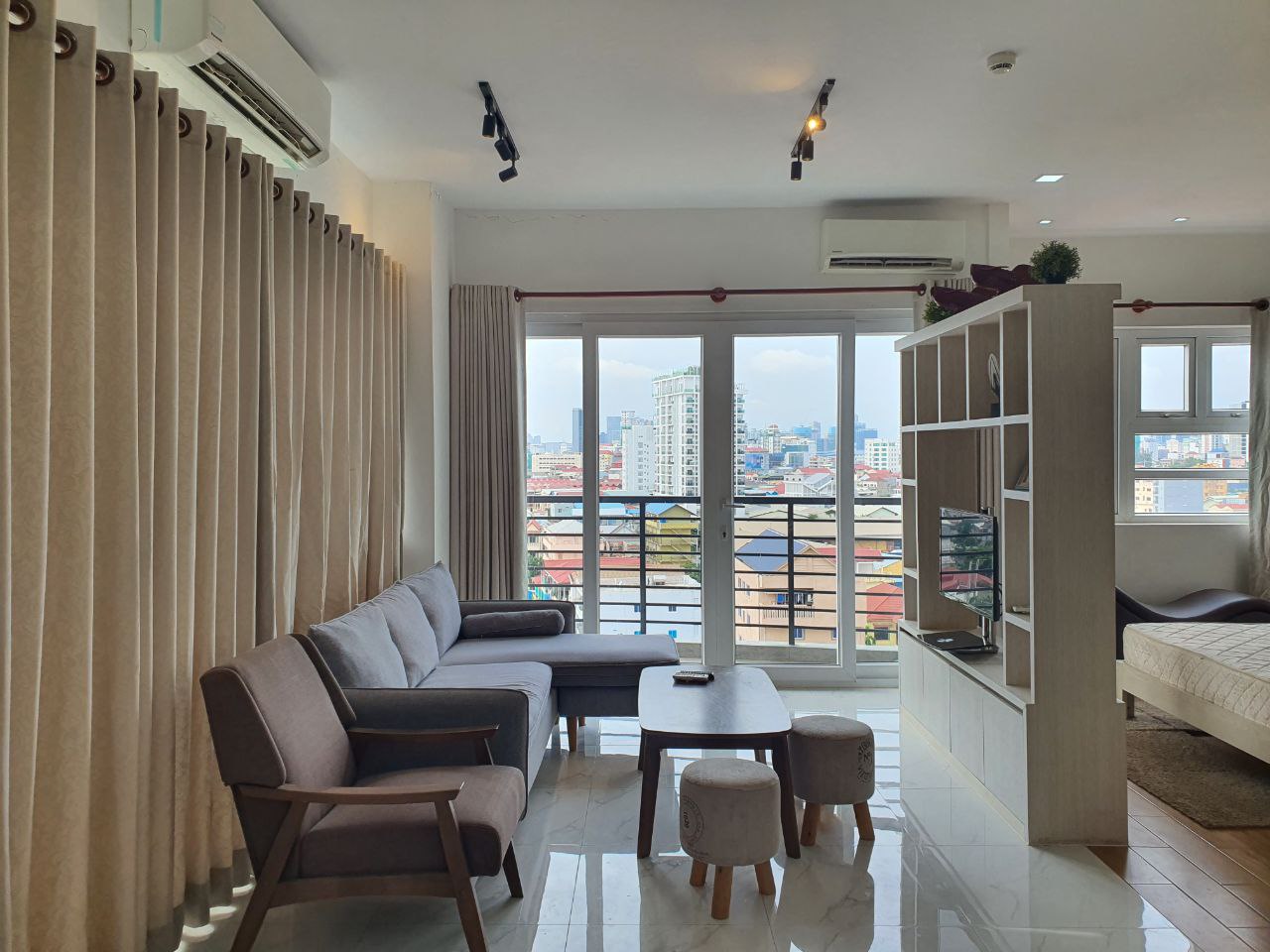 photo_1_2023-12-13_15-34-14 Condo for rent at PS Crystal Condomiuium