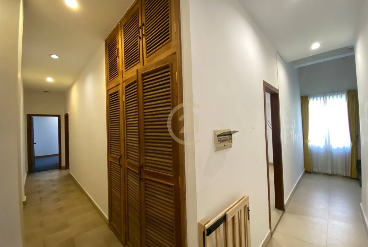 Western style three bedrooms