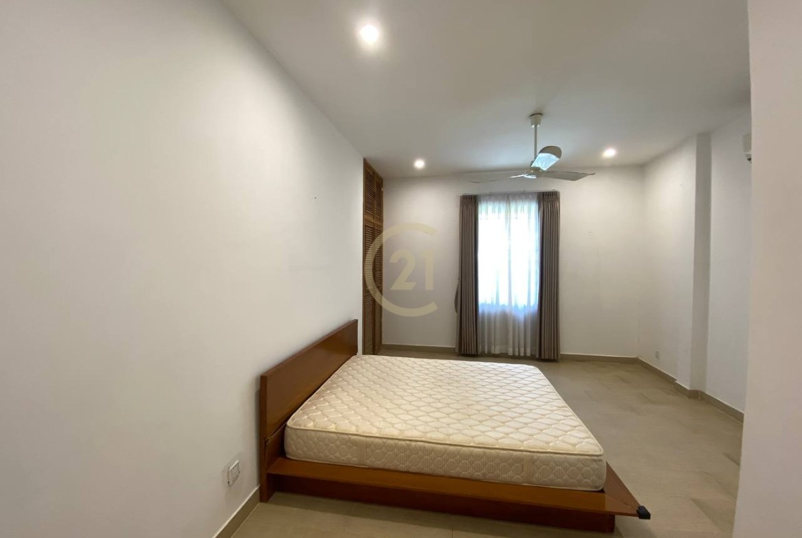Western style three bedrooms