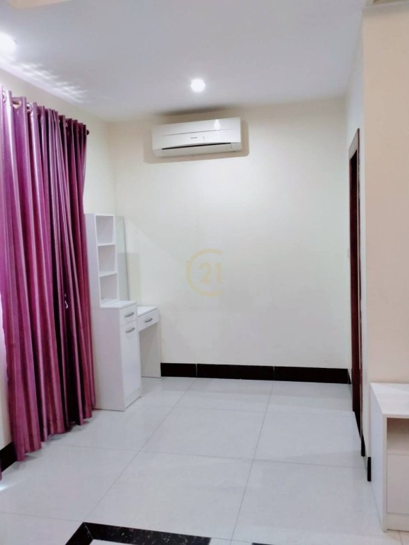 Precious three bedrooms for rent in BKK3