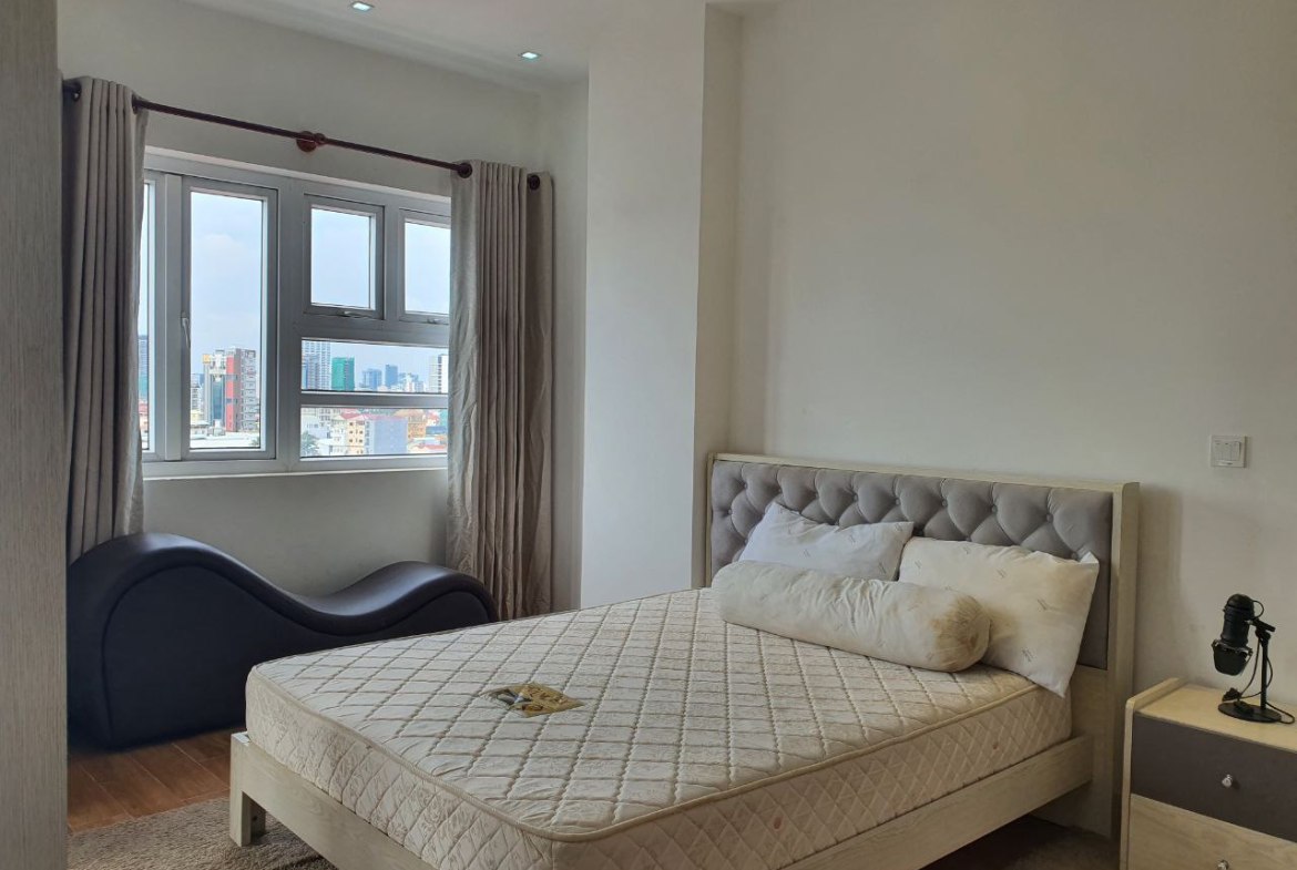 Condo for rent at PS Crystal Condomiuium