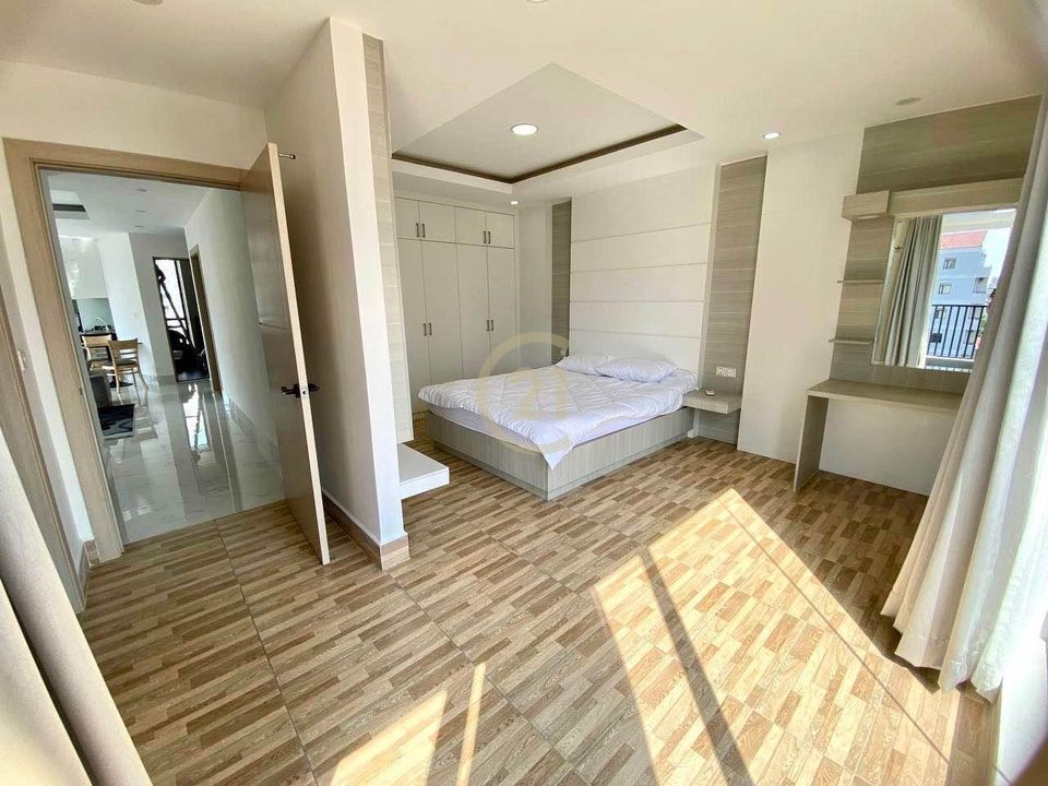 NICE TWO BEDROOM FOR RENT AT BKK1