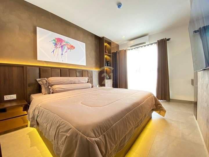 Condo for rent at Urban Village