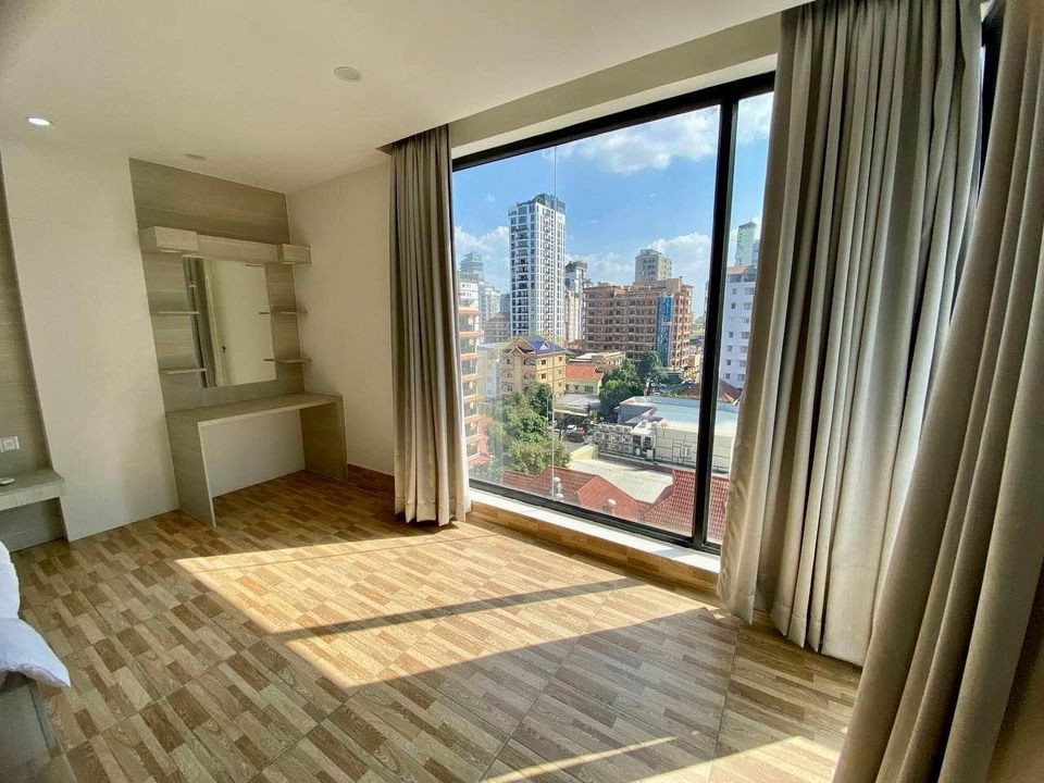 NICE TWO BEDROOM FOR RENT AT BKK1