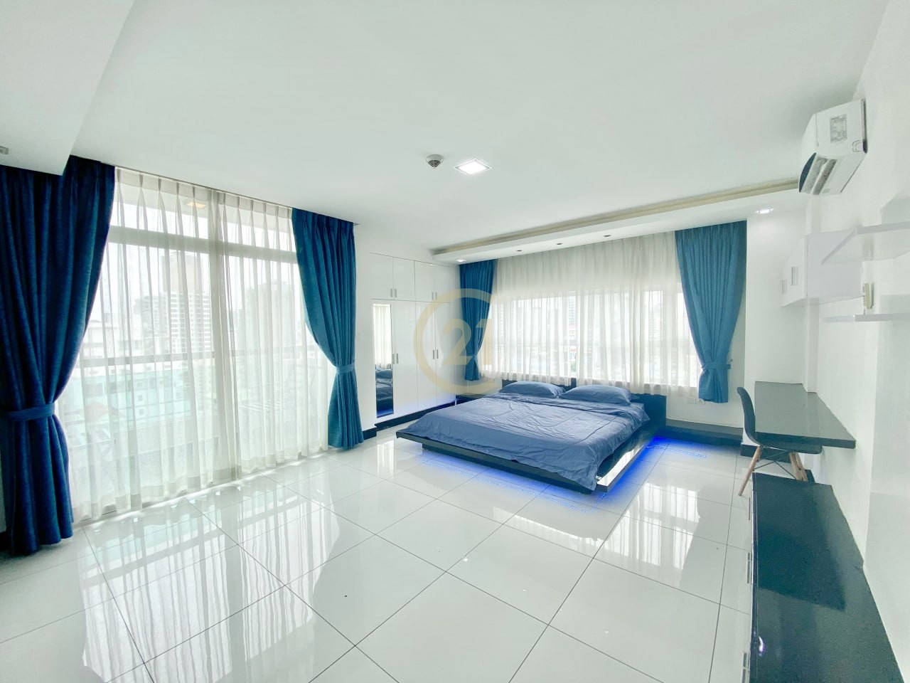 photo_8_2023-12-13_14-27-47 Three Bedrom for rent at BKK3