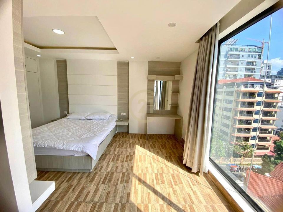 NICE TWO BEDROOM FOR RENT AT BKK1