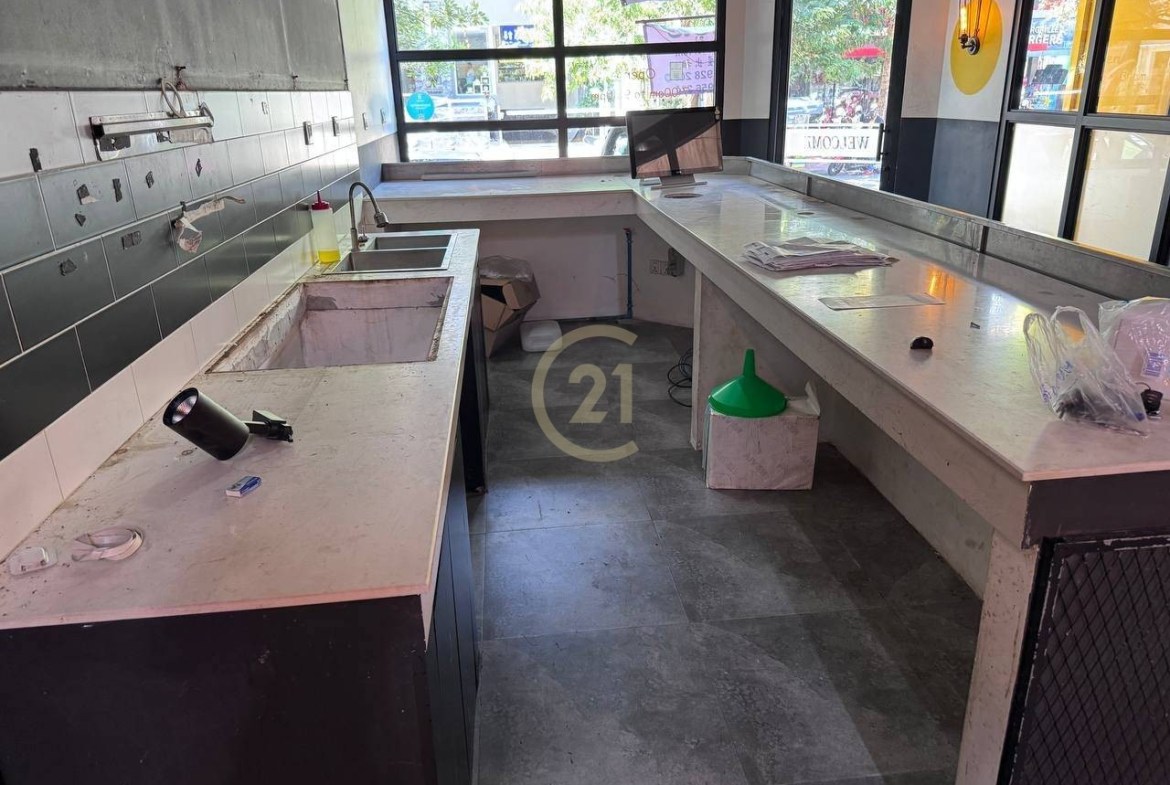 Best Shop House for rent