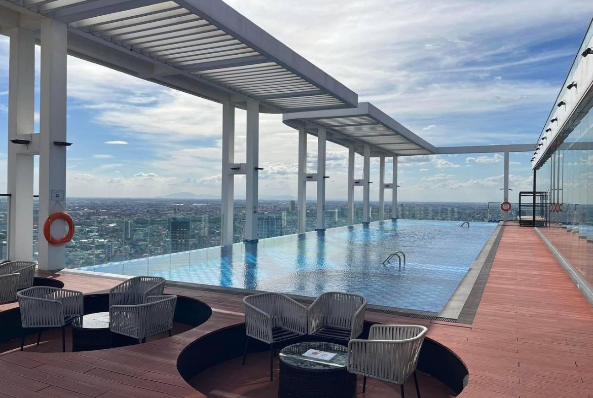 LUXERY TWO BEDROOM FOR RENT