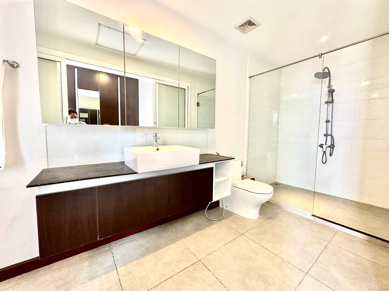 LUXERY TWO BEDROOM FOR RENT