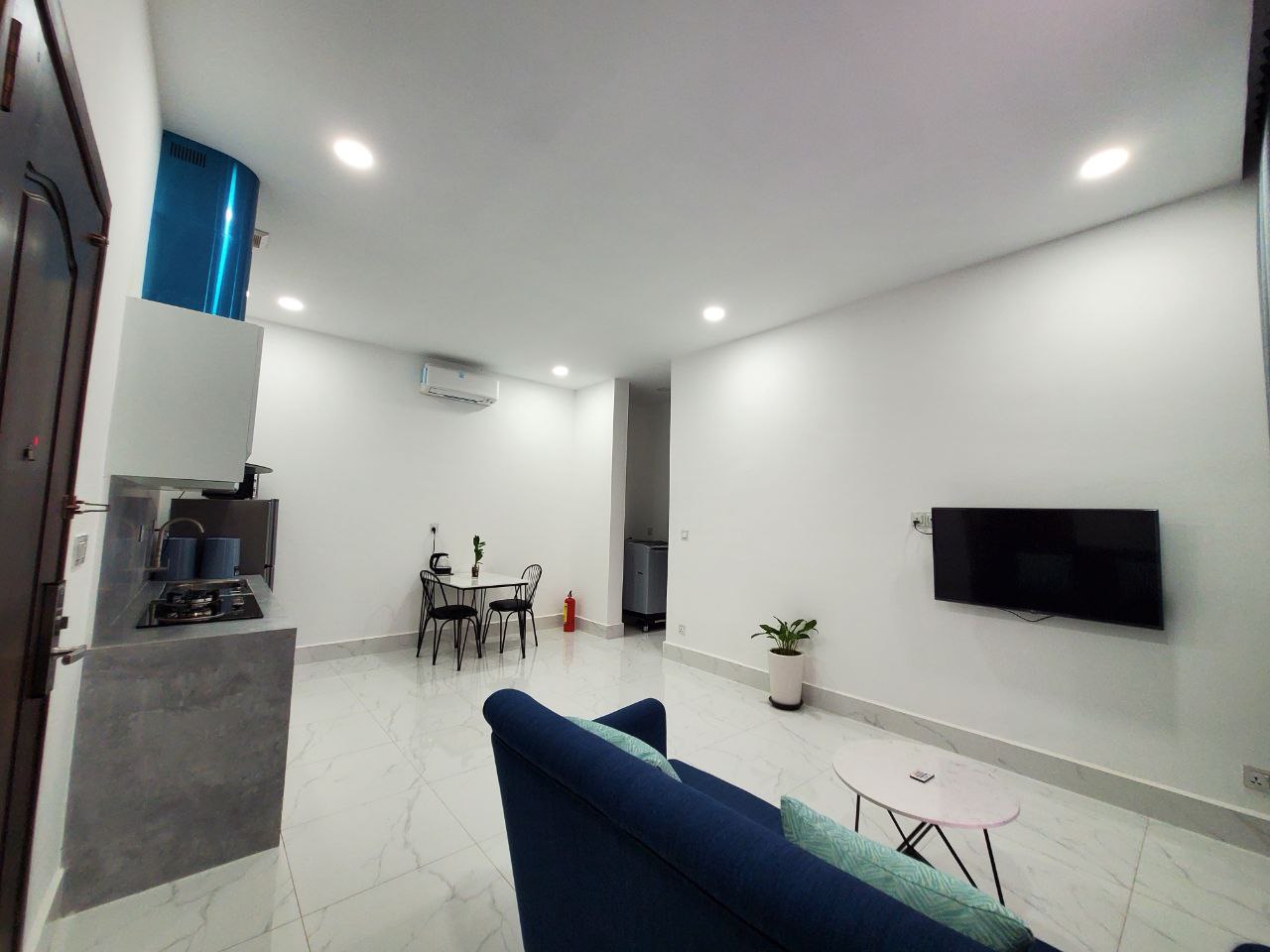 MODERN ONE BEDROOM FOR RENT