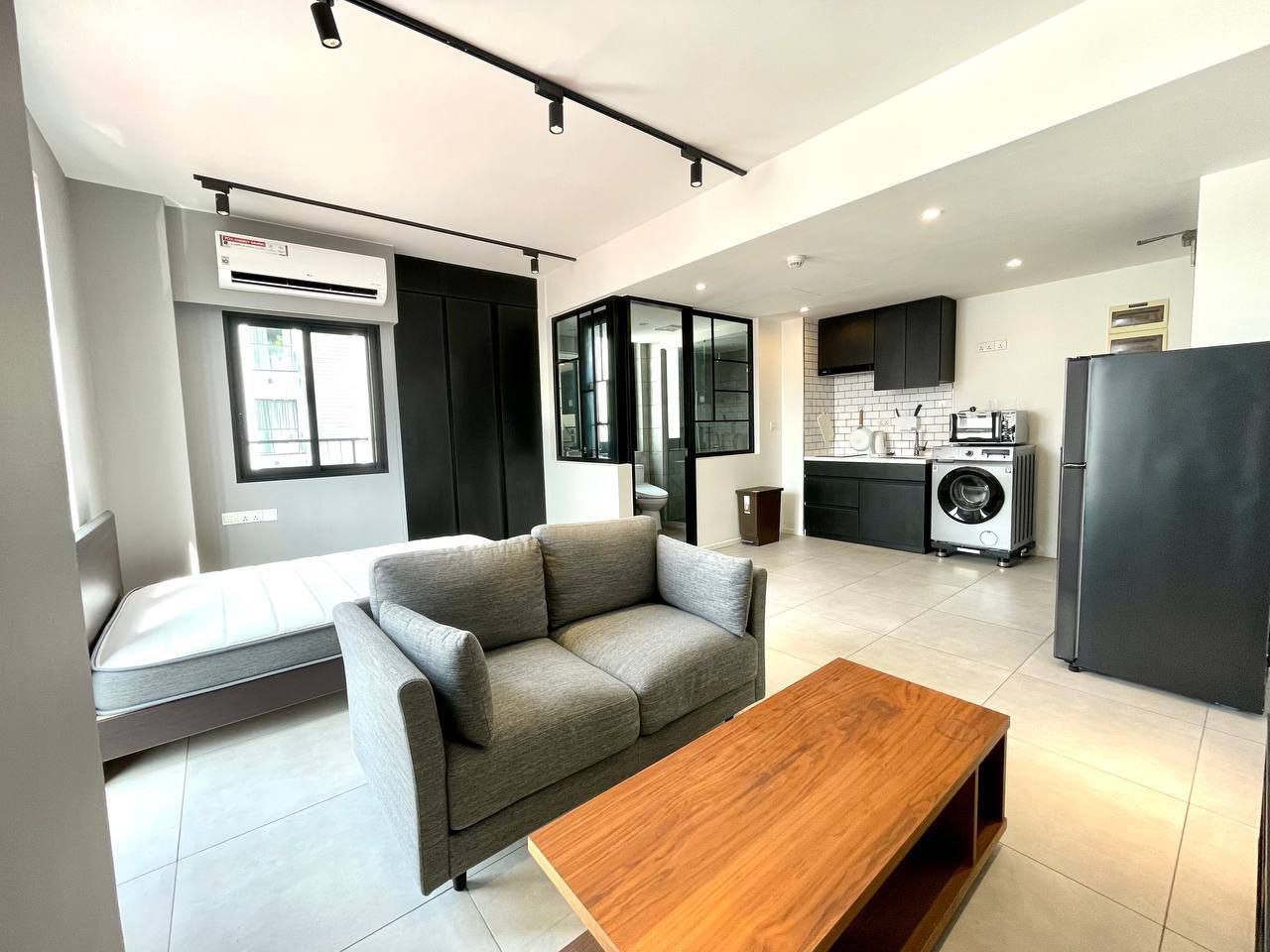 Luxury studio room for rent with fully furniture