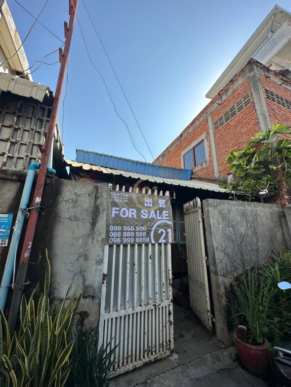 HOUSE FOR SALE URGENTLY