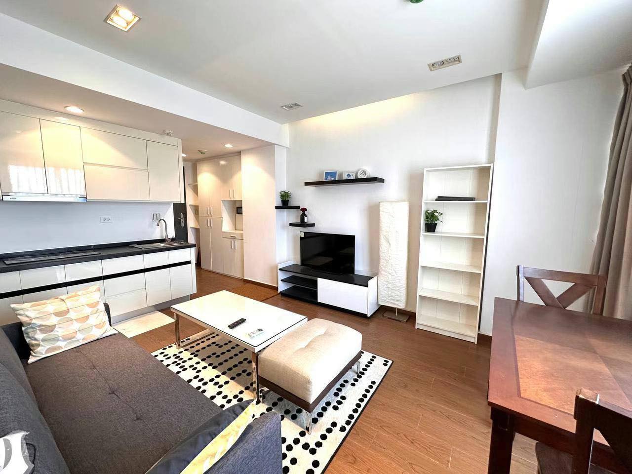 MODERN ONE BEDROOM FOR RENT