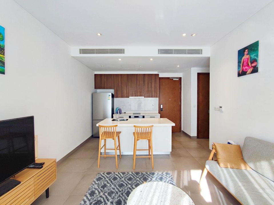2 MODERN ONE BEDROOM FOR RENT