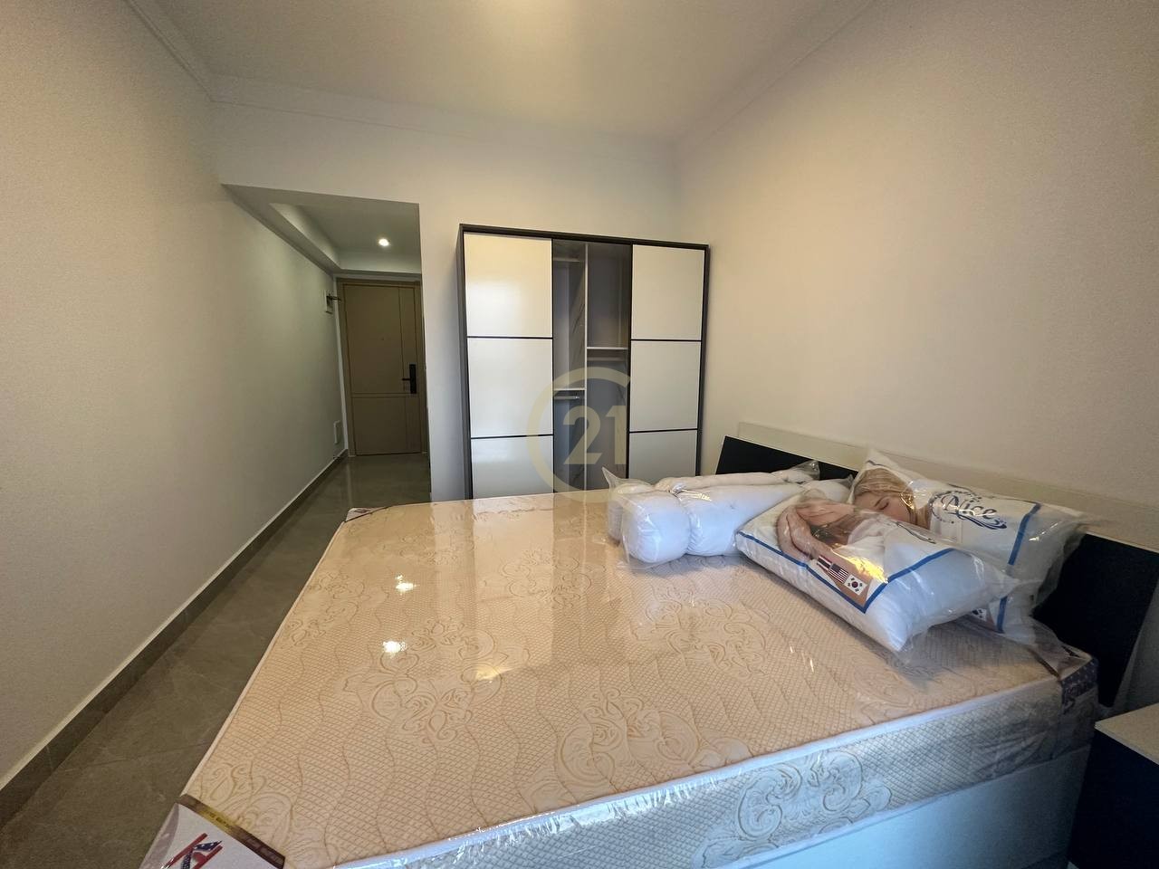 BRAND NEW STUDIO ROOM FOR RENT