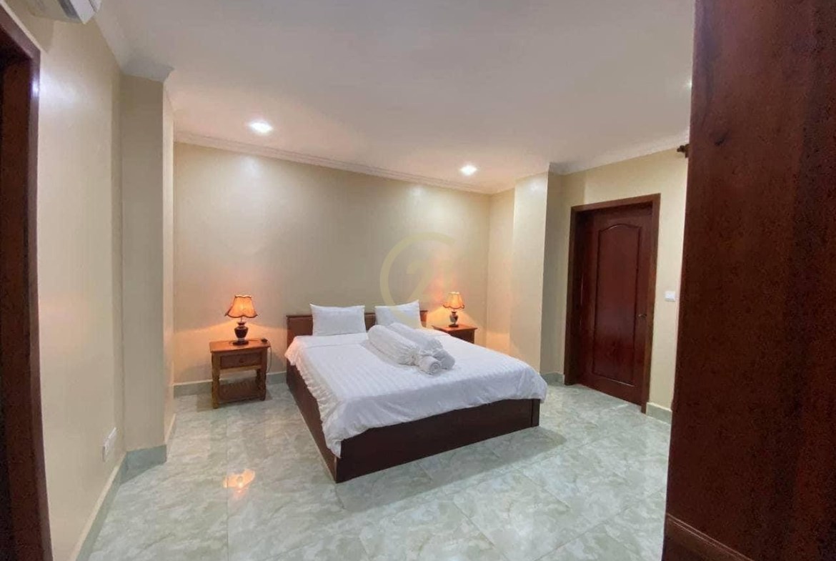 CLASSIC TWO BEDROOM FOR RENT