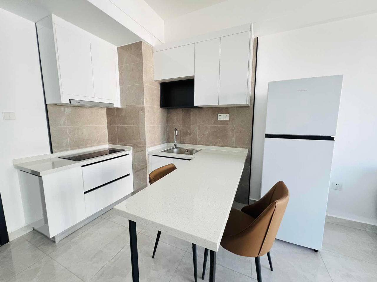 MODERN ONE BEDROOM FOR RENT